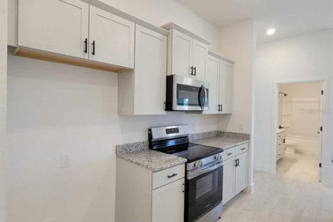 House in Ocala, Florida 4 bedrooms, 233 sq.m. № 2152365 - photo 9