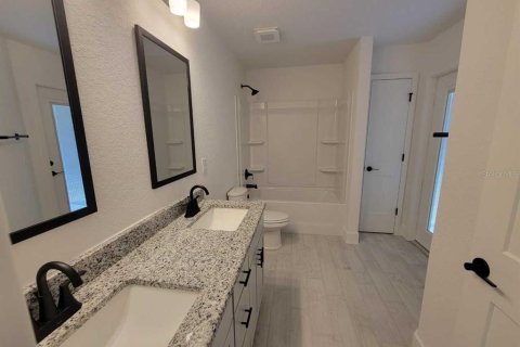 House in Ocala, Florida 4 bedrooms, 233 sq.m. № 2152365 - photo 26