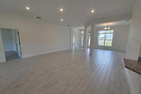 House in Ocala, Florida 4 bedrooms, 233 sq.m. № 2152365 - photo 14