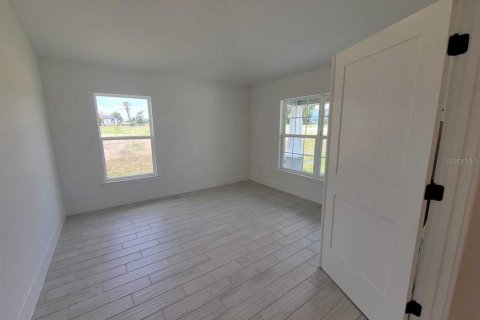 House in Ocala, Florida 4 bedrooms, 233 sq.m. № 2152365 - photo 5