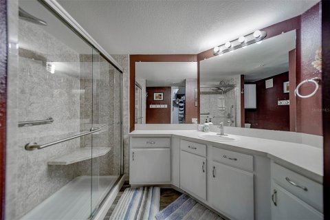 Купить кондоминиум в Клируотер, Флорида 9 комнат, 101.82м2, № 1901036 - фото 28