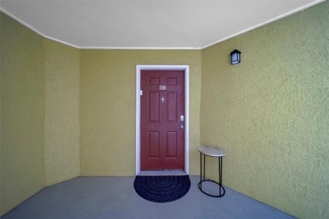 Купить кондоминиум в Клируотер, Флорида 9 комнат, 101.82м2, № 1901036 - фото 2