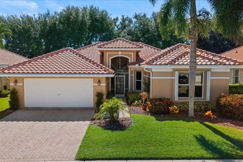 House in Boynton Beach, Florida 3 bedrooms, 208.29 sq.m. № 2300748