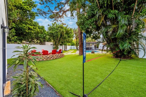 House in Pompano Beach, Florida 6 bedrooms, 201.78 sq.m. № 1861375 - photo 16