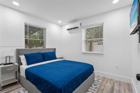 House in Pompano Beach, Florida 6 bedrooms, 201.78 sq.m. № 1861375 - photo 26