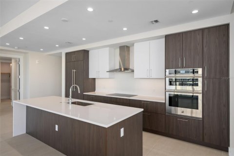 Copropriété à louer à Saint Petersburg, Floride: 3 chambres, 198.81 m2 № 2115293 - photo 6