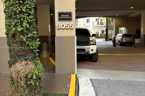 Condo in Miami, Florida, 2 bedrooms  № 1951765 - photo 23
