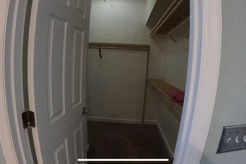 Villa ou maison à louer à Orlando, Floride: 4 chambres, 221.2 m2 № 2149962 - photo 18