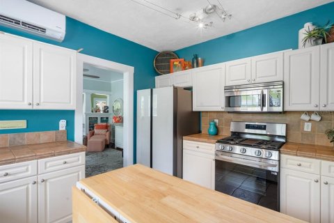 Villa ou maison à vendre à Bradenton, Floride: 4 chambres, 227.24 m2 № 1907626 - photo 13