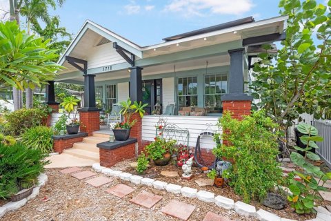 Villa ou maison à vendre à Bradenton, Floride: 4 chambres, 227.24 m2 № 1907626 - photo 2