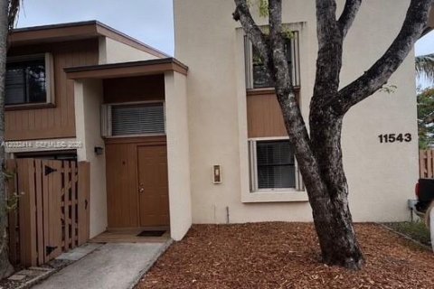 Touwnhouse à Miami, Floride 2 chambres, 130.06 m2 № 2336900