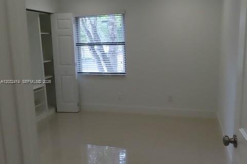 Touwnhouse à louer à Miami, Floride: 2 chambres, 130.06 m2 № 2336900 - photo 19