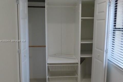 Touwnhouse à louer à Miami, Floride: 2 chambres, 130.06 m2 № 2336900 - photo 21