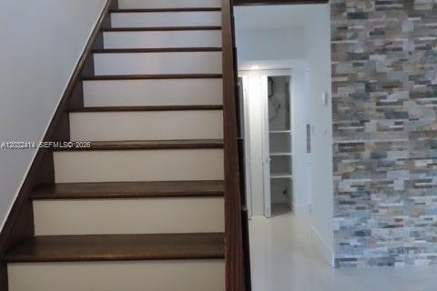Touwnhouse à louer à Miami, Floride: 2 chambres, 130.06 m2 № 2336900 - photo 18