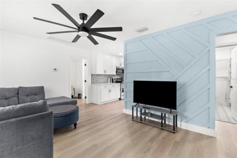 Casa en venta en Clearwater, Florida, 3 dormitorios, 98.85 m2 № 1793909 - foto 3