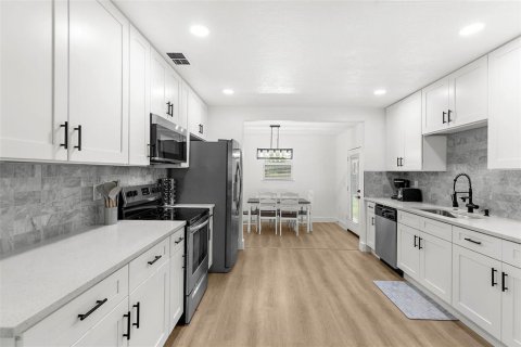 Casa en venta en Clearwater, Florida, 3 dormitorios, 98.85 m2 № 1793909 - foto 7