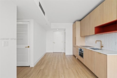 Copropriété à vendre à Miami, Floride: 2 chambres, 82.03 m2 № 2256747 - photo 19