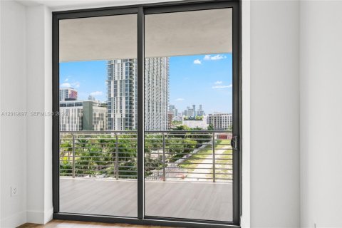 Copropriété à vendre à Miami, Floride: 2 chambres, 82.03 m2 № 2256747 - photo 27