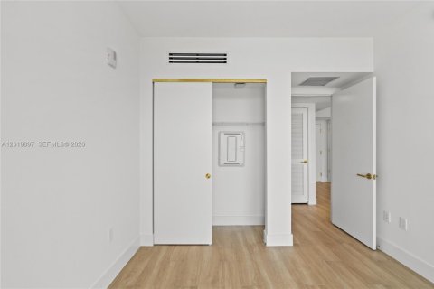 Copropriété à vendre à Miami, Floride: 2 chambres, 82.03 m2 № 2256747 - photo 26
