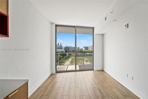 Copropriété à vendre à Miami, Floride: 2 chambres, 82.03 m2 № 2256747 - photo 12