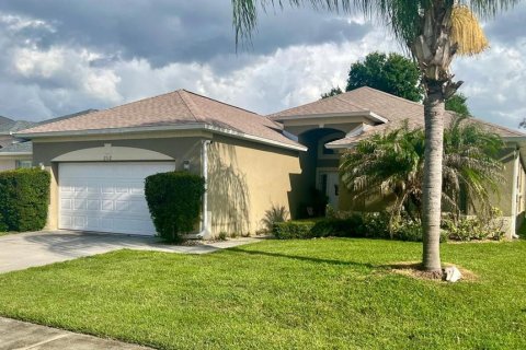 House in Kissimmee, Florida 3 bedrooms, 189.43 sq.m. № 2204296