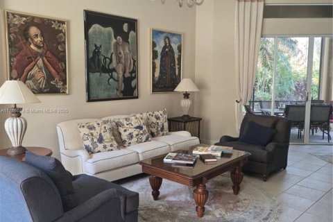 House in Naples, Florida 3 bedrooms № 1700121 - photo 4