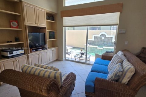 House in Naples, Florida 3 bedrooms № 1700121 - photo 7