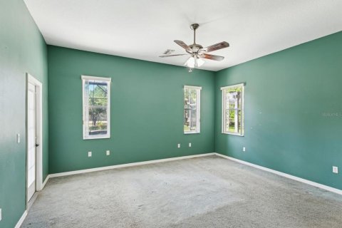 House in New Port Richey, Florida 3 bedrooms, 202.71 sq.m. № 1734499 - photo 25
