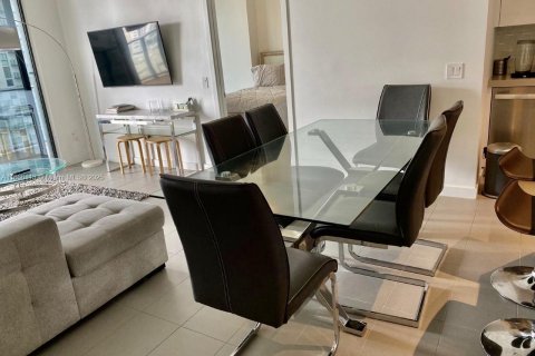 Снять в аренду кондоминиум в Майами, Флорида 2 спальни, 81.57м2, № 1957892 - фото 7