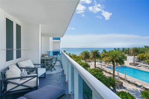 Condominio en venta en Miami Beach, Florida, 2 dormitorios, 114.27 m2 № 1807593 - foto 2
