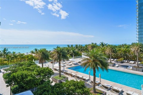 Condominio en venta en Miami Beach, Florida, 2 dormitorios, 114.27 m2 № 1807593 - foto 1