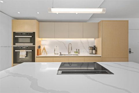 Condominio en venta en Miami Beach, Florida, 2 dormitorios, 114.27 m2 № 1807593 - foto 7