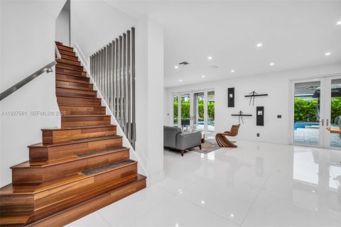 Casa en venta en Weston, Florida, 5 dormitorios, 361.2 m2 № 1999680 - foto 5