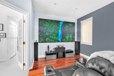 Casa en venta en Weston, Florida, 5 dormitorios, 361.2 m2 № 1999680 - foto 3