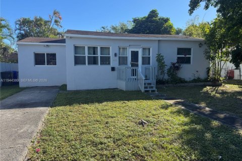 Снять в аренду виллу или дом в Холливуд, Флорида 3 спальни, 121.7м2, № 2001582 - фото 20