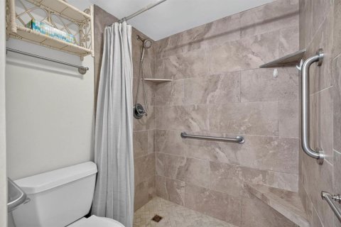Condominio en venta en Daytona Beach Shores, Florida, 2 dormitorios, 106.84 m2 № 2394424 - foto 18