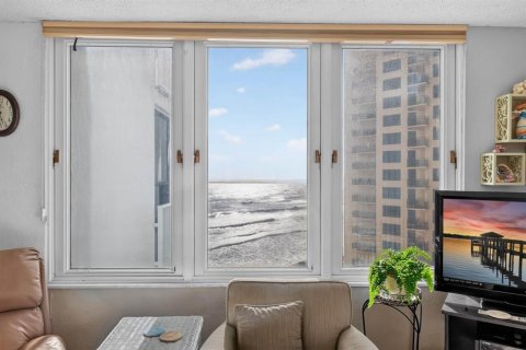 Condominio en venta en Daytona Beach Shores, Florida, 2 dormitorios, 106.84 m2 № 2394424 - foto 4