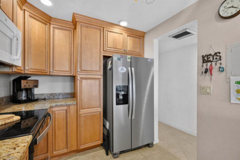 Condominio en venta en Daytona Beach Shores, Florida, 2 dormitorios, 106.84 m2 № 2394424 - foto 13