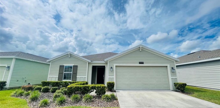 Villa ou maison à Kissimmee, Floride 4 chambres, 171.22 m2 № 2422641