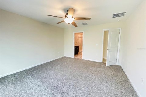Villa ou maison à louer à Kissimmee, Floride: 4 chambres, 171.22 m2 № 2422641 - photo 15