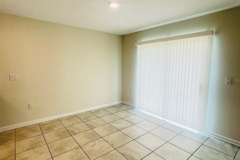 Villa ou maison à louer à Kissimmee, Floride: 4 chambres, 171.22 m2 № 2422641 - photo 10