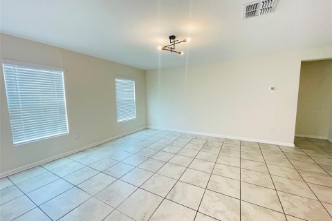 Villa ou maison à louer à Kissimmee, Floride: 4 chambres, 171.22 m2 № 2422641 - photo 13