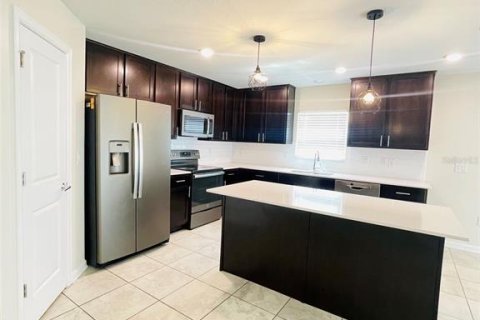Villa ou maison à louer à Kissimmee, Floride: 4 chambres, 171.22 m2 № 2422641 - photo 12