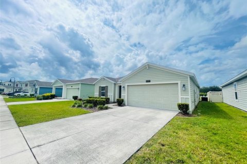 Villa ou maison à louer à Kissimmee, Floride: 4 chambres, 171.22 m2 № 2422641 - photo 2