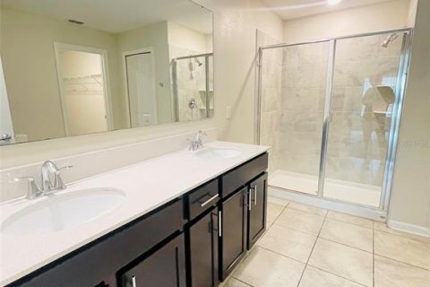Villa ou maison à louer à Kissimmee, Floride: 4 chambres, 171.22 m2 № 2422641 - photo 17