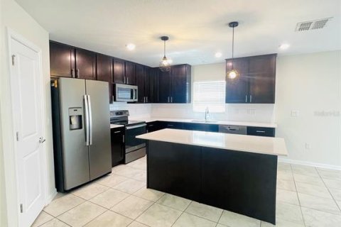 Villa ou maison à louer à Kissimmee, Floride: 4 chambres, 171.22 m2 № 2422641 - photo 6