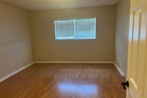 Condominio en alquiler en Palm Beach Gardens, Florida, 1 dormitorio, 75.9 m2 № 1226703 - foto 1