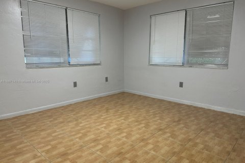 Condominio en venta en Miami, Florida, 2 dormitorios, 101.45 m2 № 1942001 - foto 14