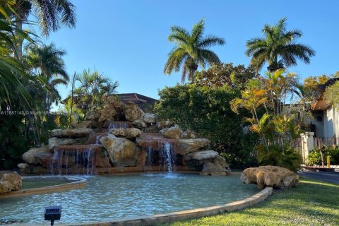 Condominio en venta en Miami, Florida, 2 dormitorios, 101.45 m2 № 1942001 - foto 3