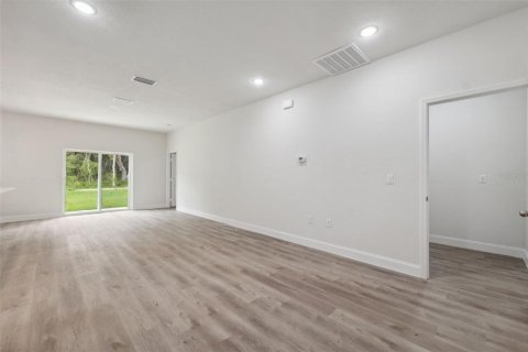 Casa en venta en Citrus Springs, Florida, 4 dormitorios, 139.63 m2 № 1757287 - foto 18
